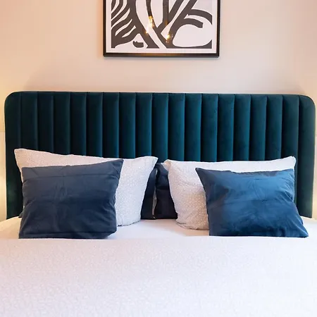 Hip & Minimalist - Stadt Am Malerweg Apartment *